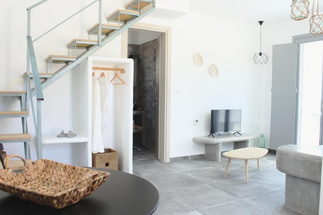 Aeron Suites Exo Gonia Bagian luar foto