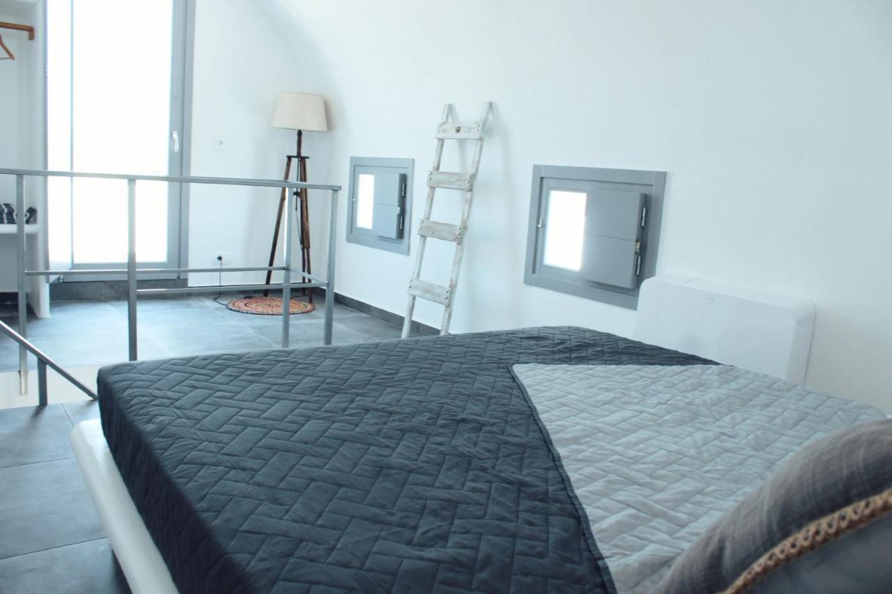 Aeron Suites Exo Gonia Bagian luar foto