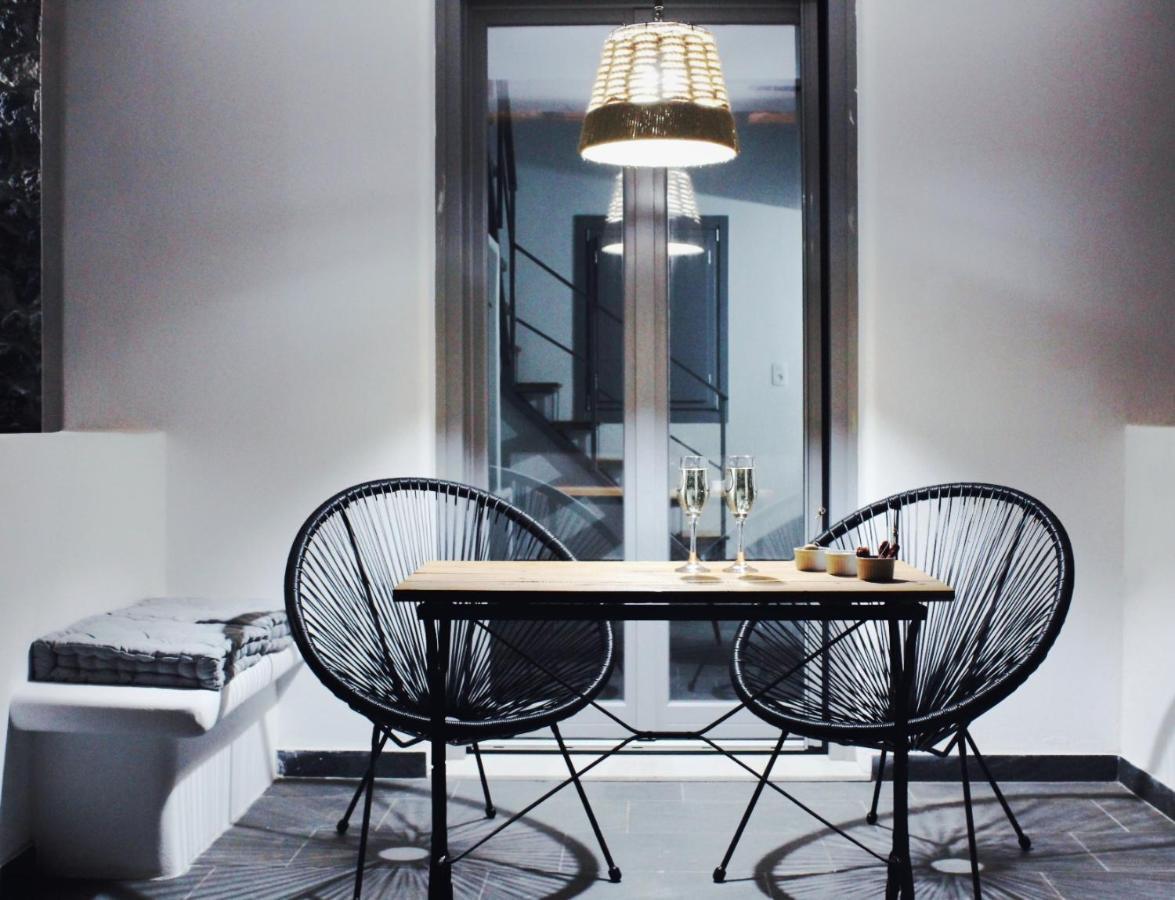 Aeron Suites Exo Gonia Bagian luar foto