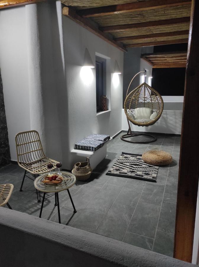 Aeron Suites Exo Gonia Bagian luar foto