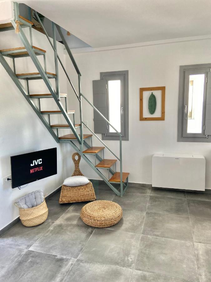 Aeron Suites Exo Gonia Bagian luar foto