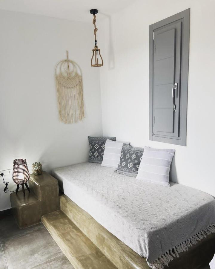Aeron Suites Exo Gonia Bagian luar foto