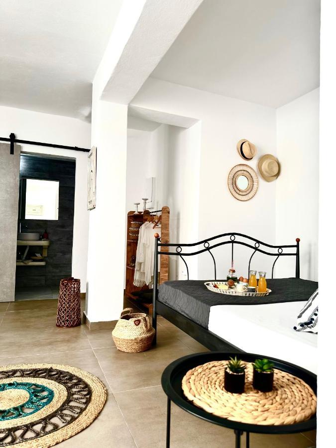Aeron Suites Exo Gonia Bagian luar foto